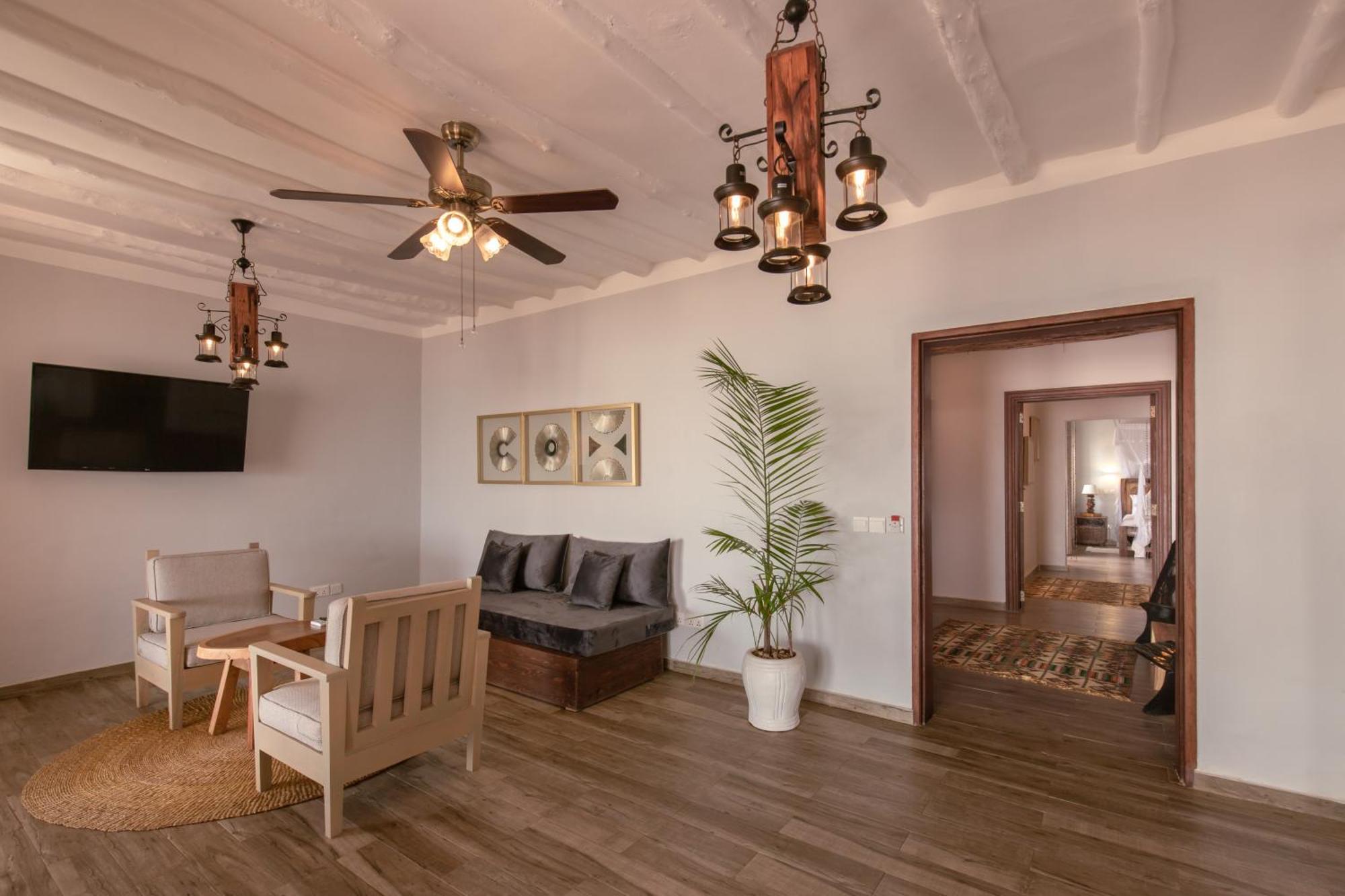 Курортный комплекс Kiwengwa Beach Resort 5*