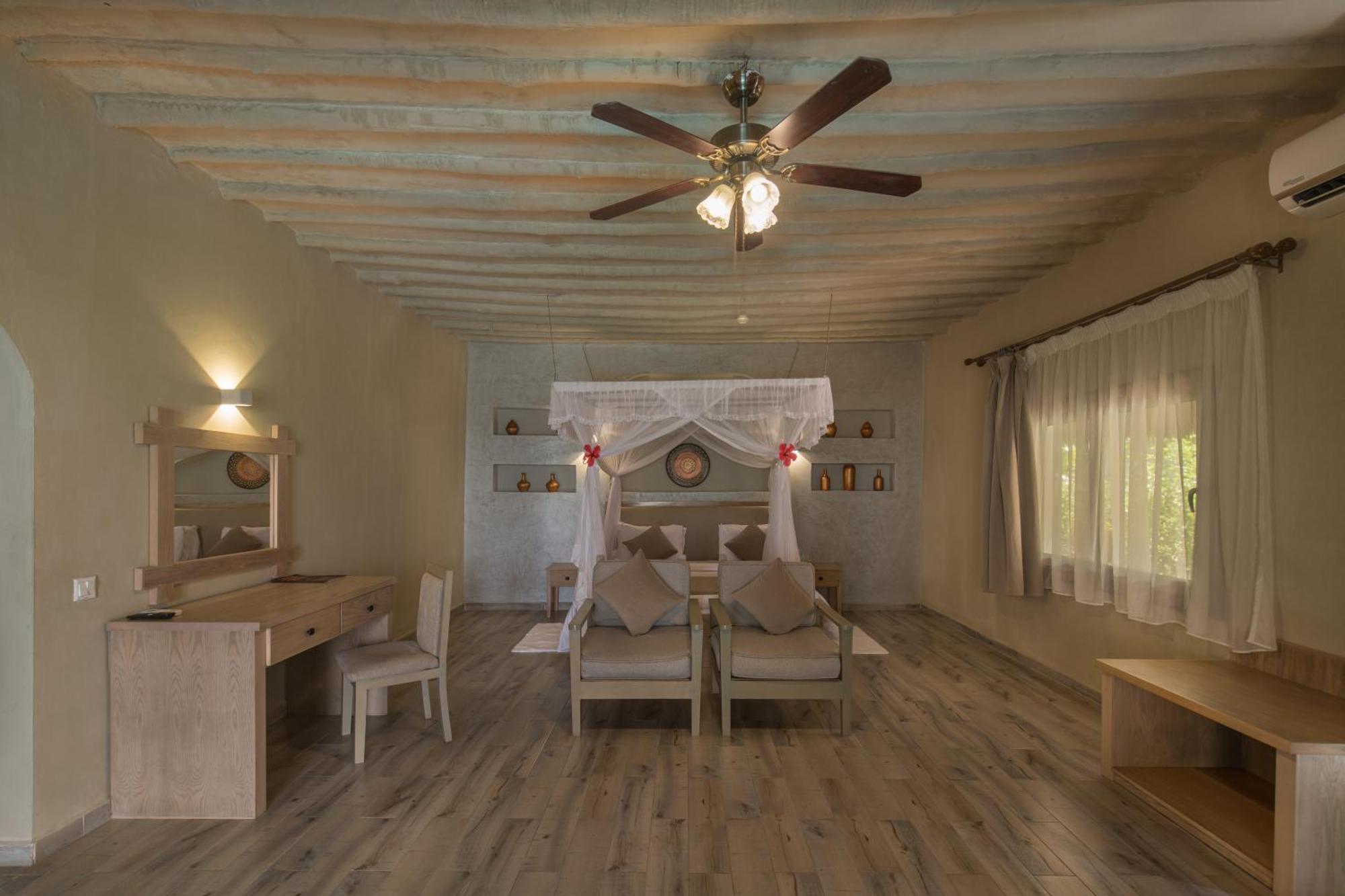 Курортный комплекс Kiwengwa Beach Resort 5*