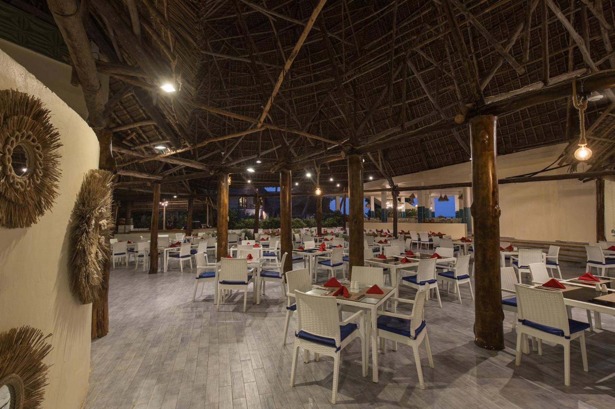 Kiwengwa Beach Resort 5* Кивенгва